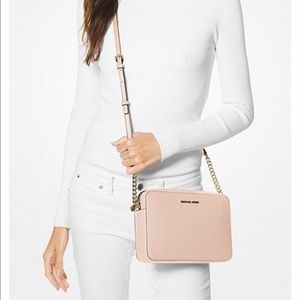 🔥Michael Kors Large Crossbod bag